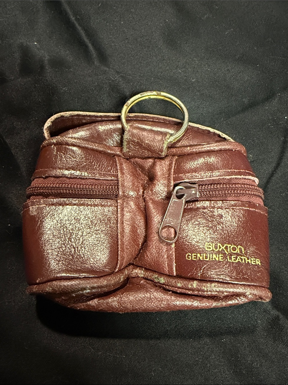 Buxton Maroon Leather Zip Key Pouch with Ring / used condition